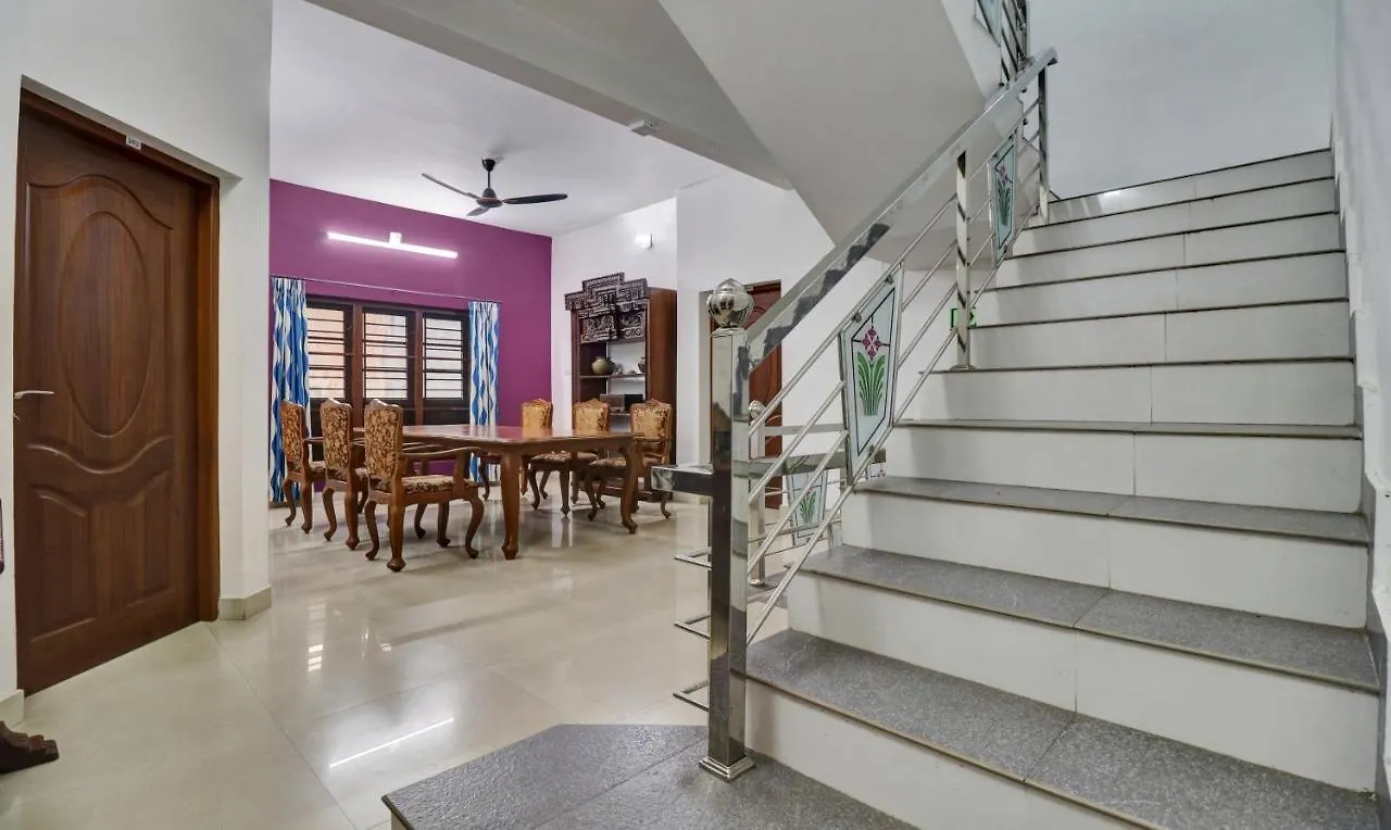 Treebo Backpackers Inn Kochi India